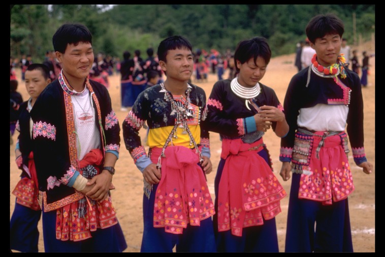 Hmong boys getting ready for pov pob, Khek Noi, Thailand, 1986
